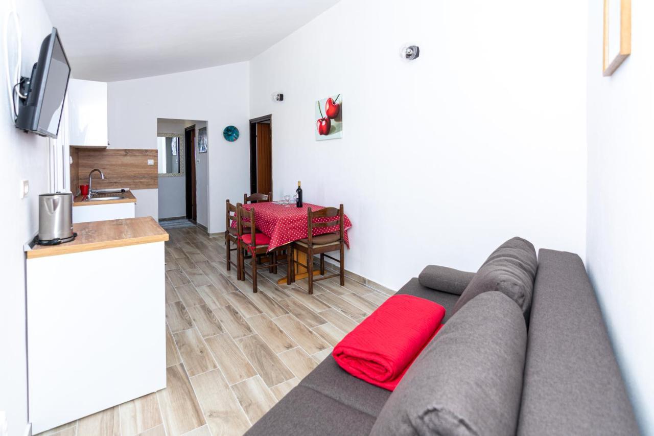 Apartment Plemic Pag Town Esterno foto