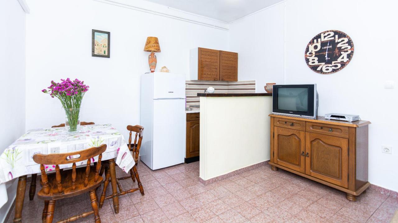 Apartment Plemic Pag Town Esterno foto