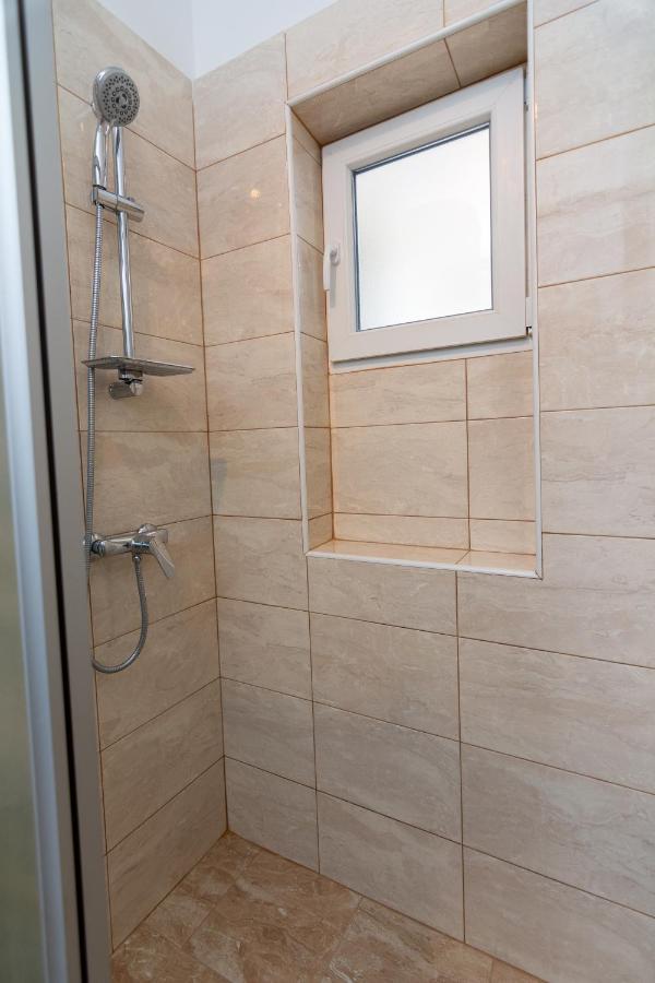 Apartment Plemic Pag Town Esterno foto