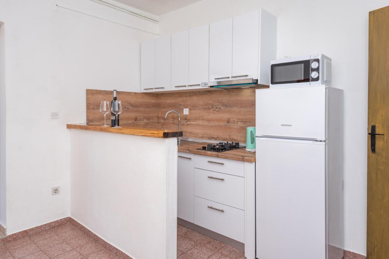 Apartment Plemic Pag Town Esterno foto