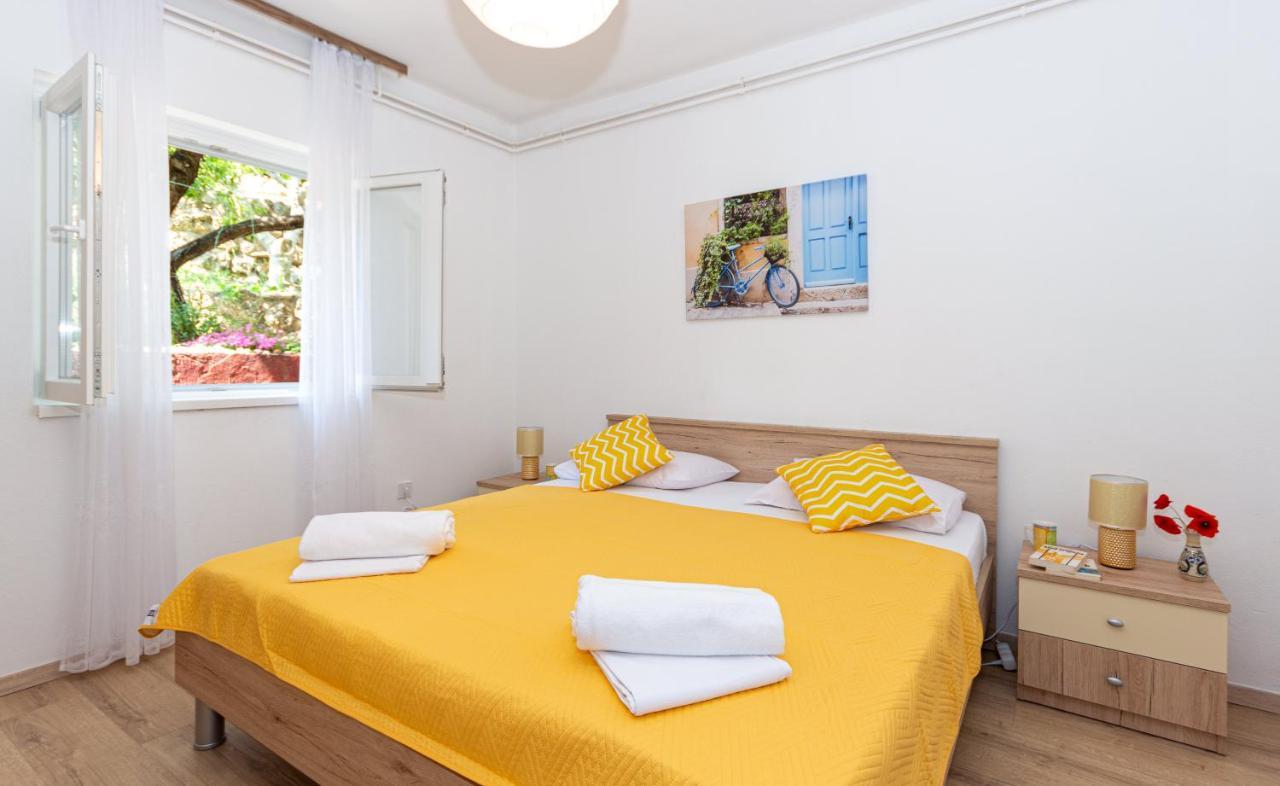 Apartment Plemic Pag Town Esterno foto
