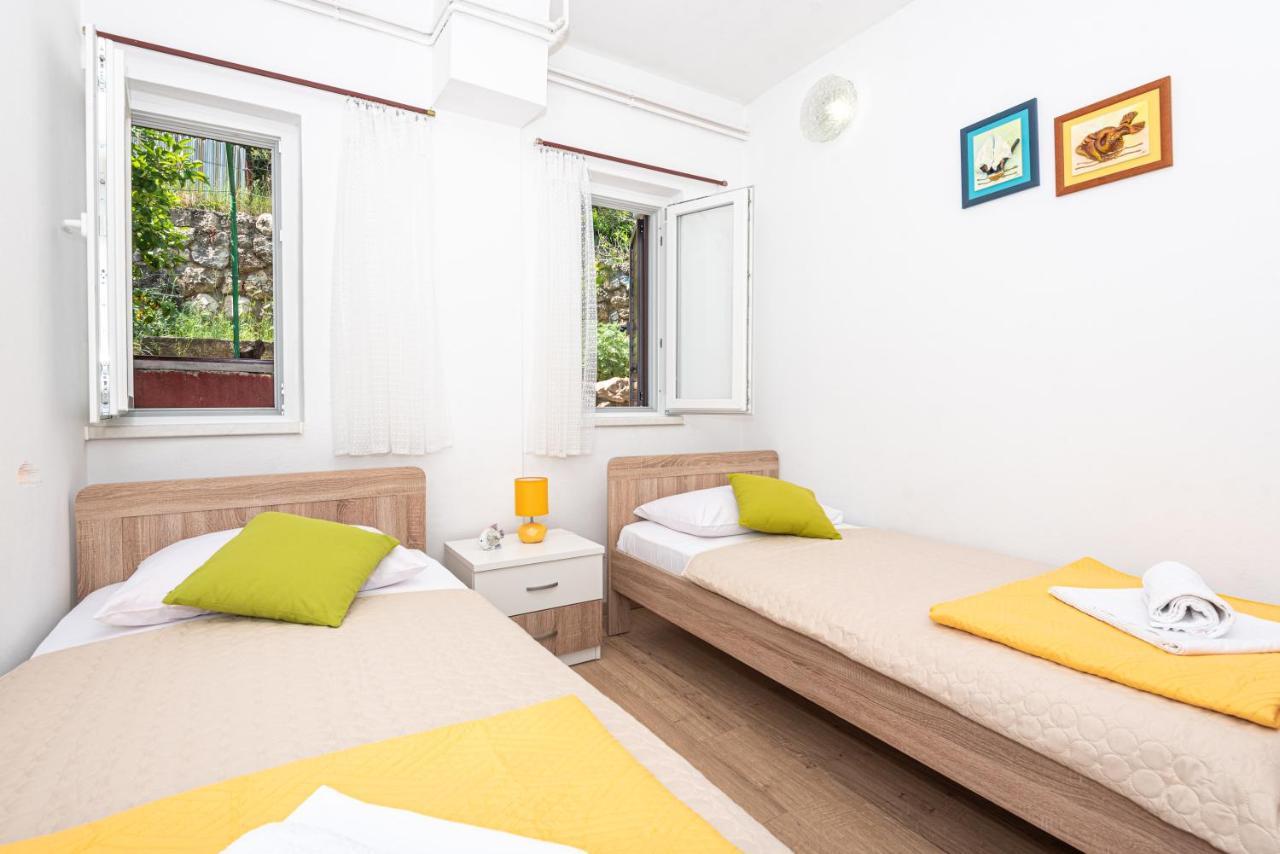 Apartment Plemic Pag Town Esterno foto